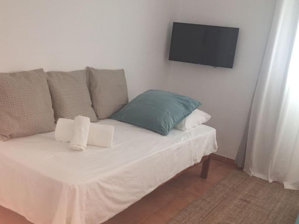 Apartamentos Albertos ซานตาเอวเลเรียเดสริว ภายนอก รูปภาพ