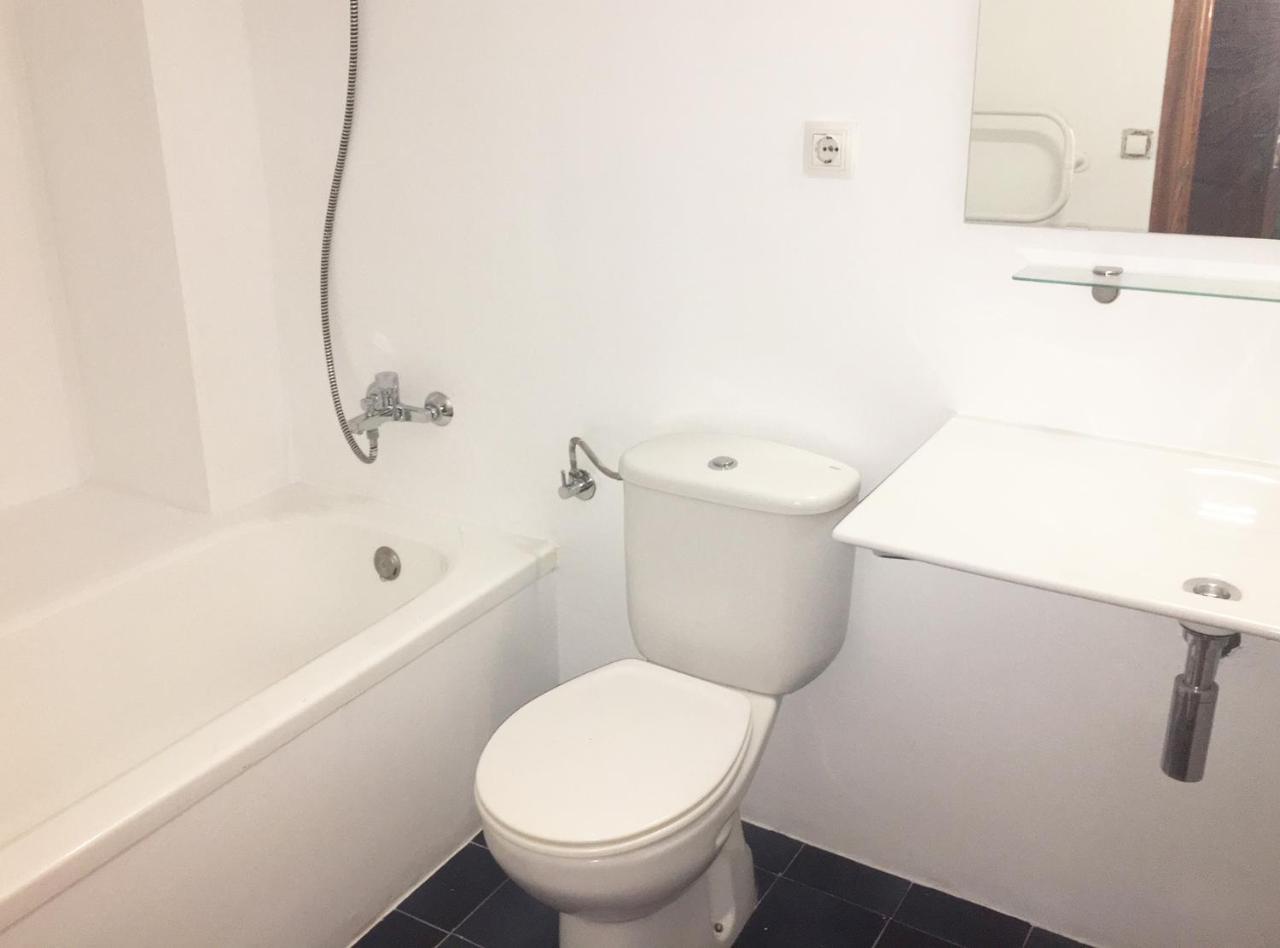 Apartamentos Albertos ซานตาเอวเลเรียเดสริว ภายนอก รูปภาพ