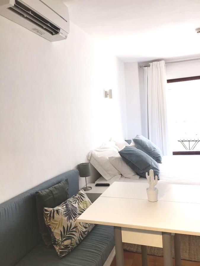 Apartamentos Albertos ซานตาเอวเลเรียเดสริว ภายนอก รูปภาพ
