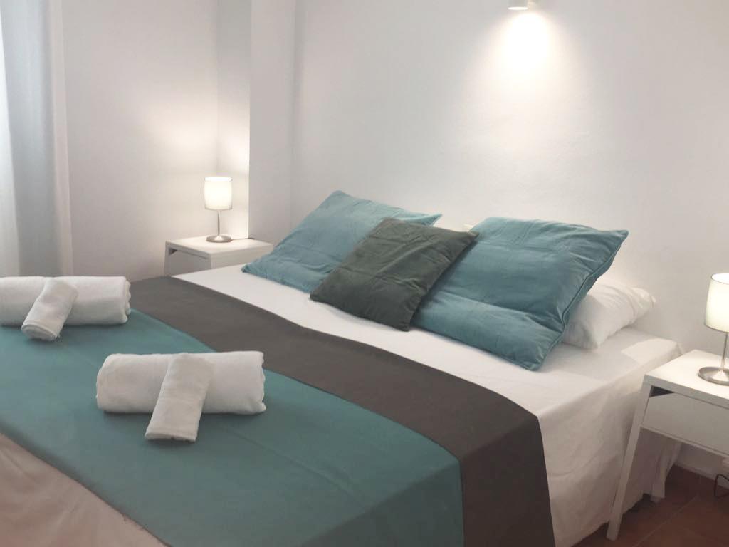 Apartamentos Albertos ซานตาเอวเลเรียเดสริว ภายนอก รูปภาพ